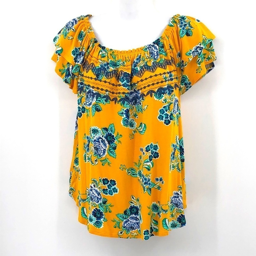3/$25 Eyeshadow Top Size M Wear Off Shoulder Floral Print Short Ruffle Sleeves